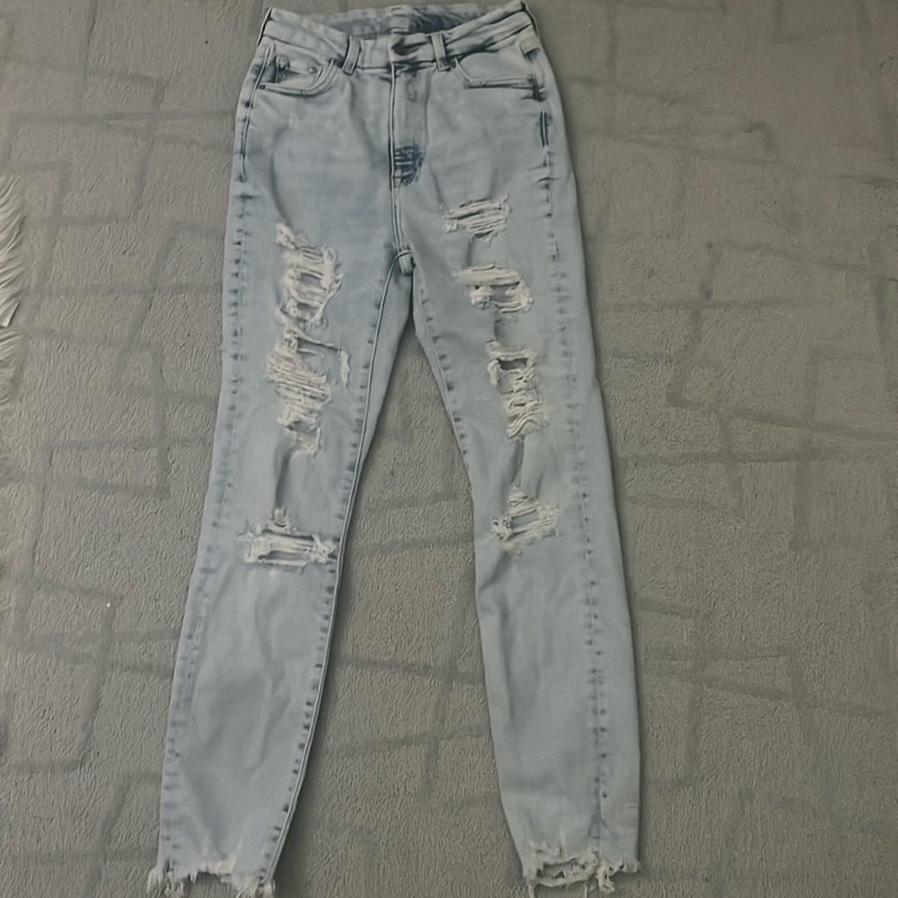 &Denim destroyed light wash jeans